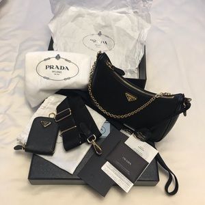 Prada Re-edition 2005 Saffiano Leather